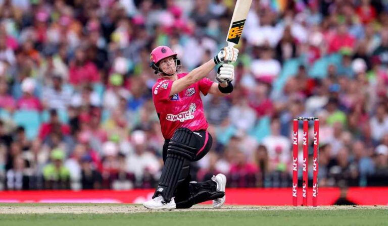 Steve Smith Century: Steve Smith's stormy century in Big Bash League, showed his strength despite being ignored in IPL